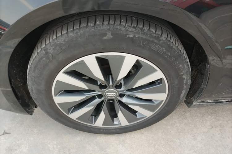 Used Audi A6L 2019 45 TFSI Prestige Elegant Edition Left Front Wheel Hub