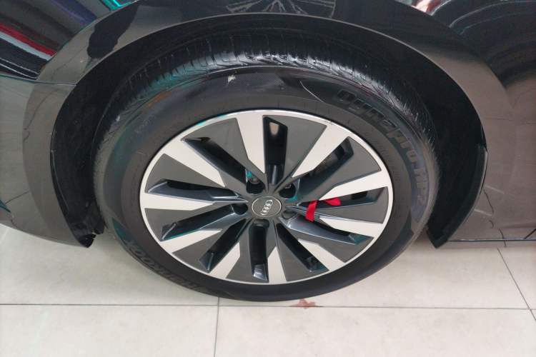 Used Audi A6L 2019 45 TFSI Prestige Elegant Edition Left Front Wheel Hub