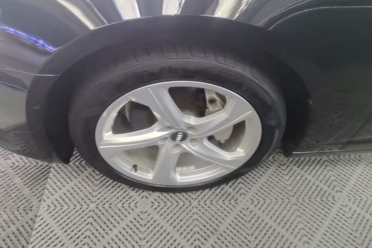 Used Audi A6L 2019 45 TFSI quattro Prestige Elegant Edition Left Front Wheel Hub