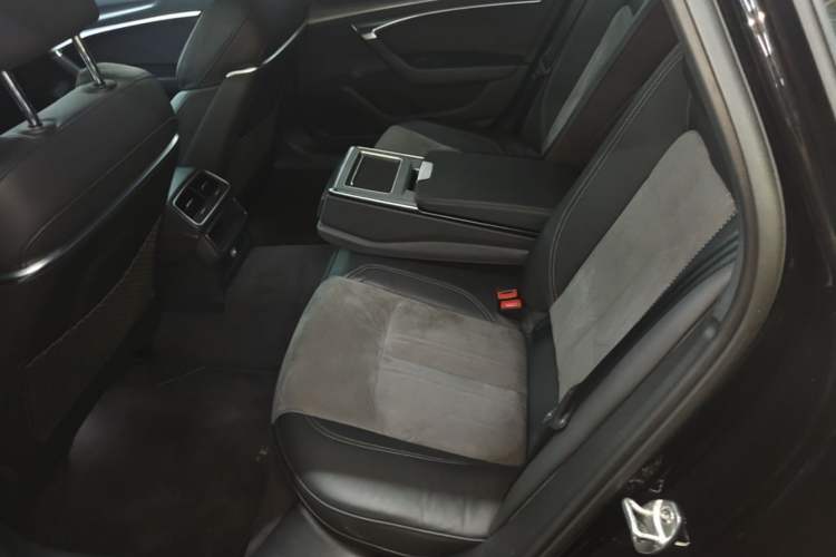 Used Audi A6L 2019 40 TFSI Luxury Dynamic Model Left Rear Seat