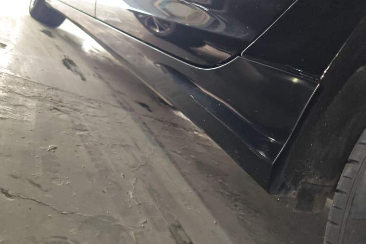 Used Audi A6L 2019 40 TFSI Luxury Dynamic Model Left Side Sill