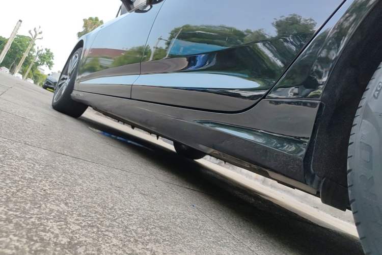 Used Audi A6L 2019 40 TFSI Luxury Dynamic Model Left Side Sill