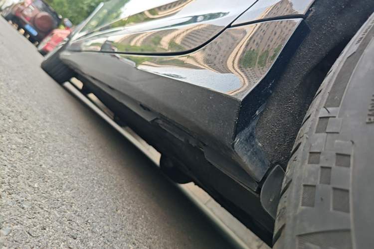Used Audi A6L 2019 40 TFSI Luxury Dynamic Model Left Side Sill