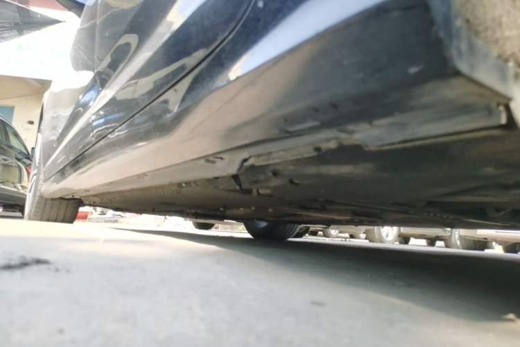 Used Audi A6L 2019 40 TFSI Luxury Dynamic Model Left Side Sill