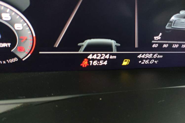 Used Audi A6L 2019 45 TFSI Prestige Elegant Edition Odometer Close Up