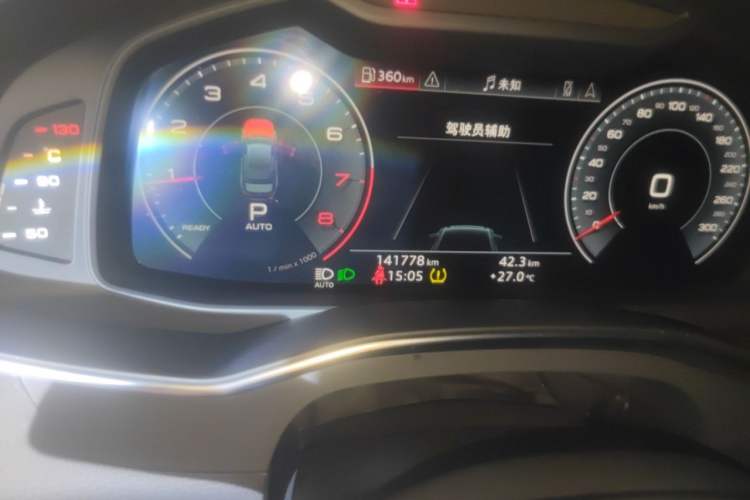 Used Audi A6L 2019 45 TFSI Prestige Elegant Edition Odometer Close Up