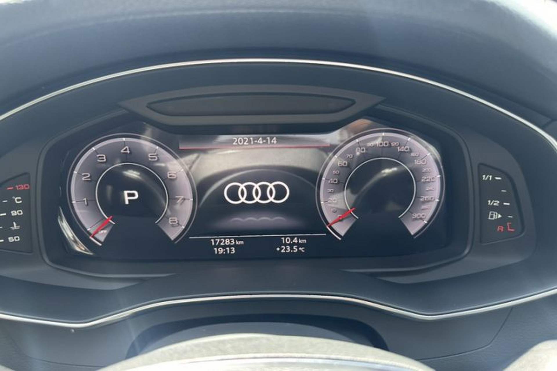 Used Audi A6L 2019 40 TFSI Luxury Prestige Edition Odometer Close Up