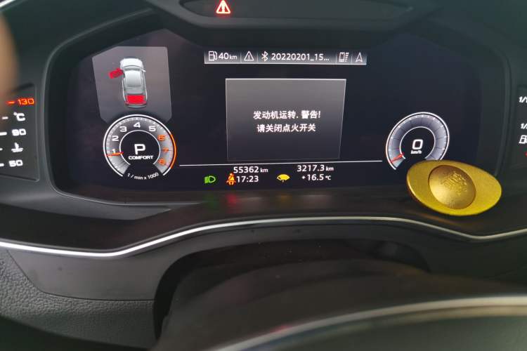 Used Audi A6L 2019 40 TFSI Luxury Dynamic Model Odometer Close Up