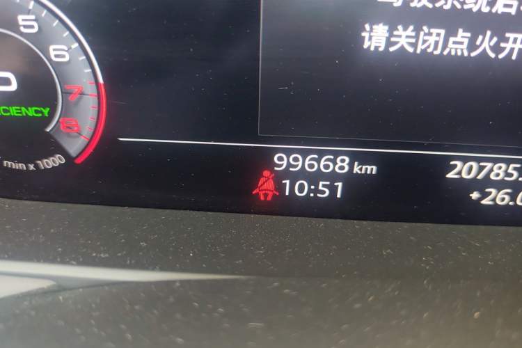 Used Audi A6L 2019 45 TFSI Prestige Elegant Edition Odometer Close Up