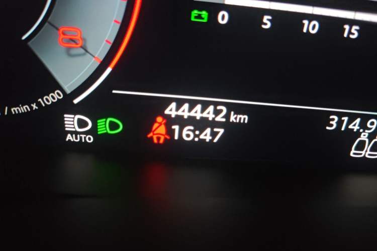 Used Audi A6L 2019 45 TFSI Prestige Dynamic Edition Odometer Close Up