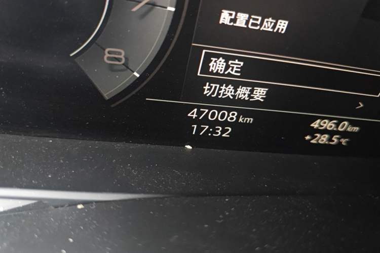Used Audi A6L 2019 40 TFSI Luxury Dynamic Model Odometer Close Up