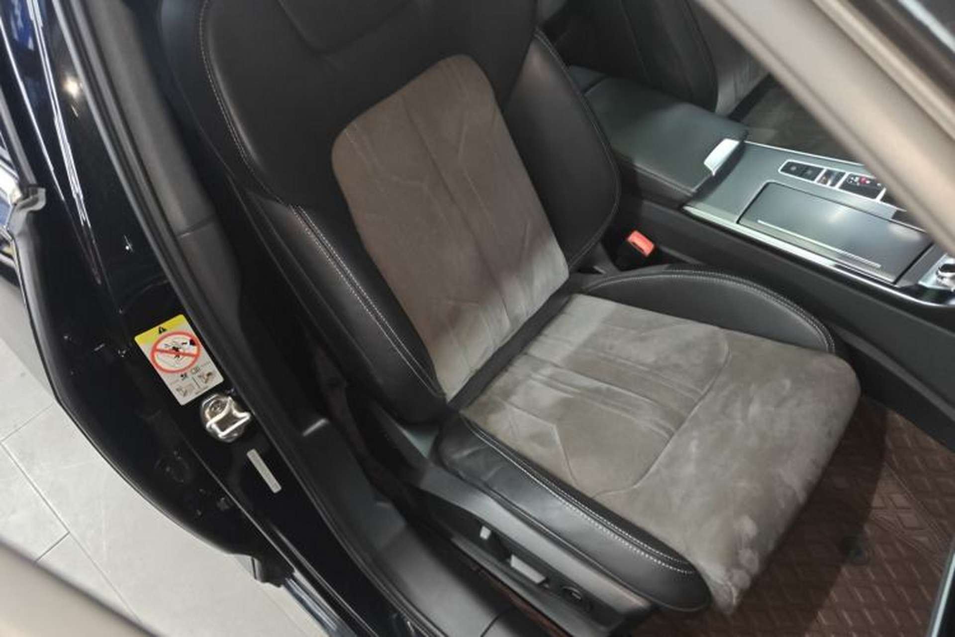 Used Audi A6L 2019 40 TFSI Luxury Dynamic Model Right Front Seat