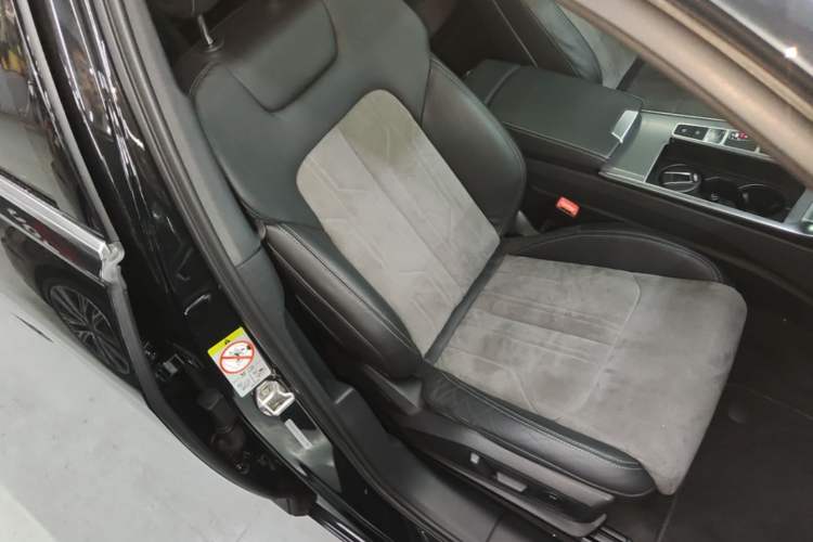 Used Audi A6L 2019 40 TFSI Luxury Dynamic Model Right Front Seat