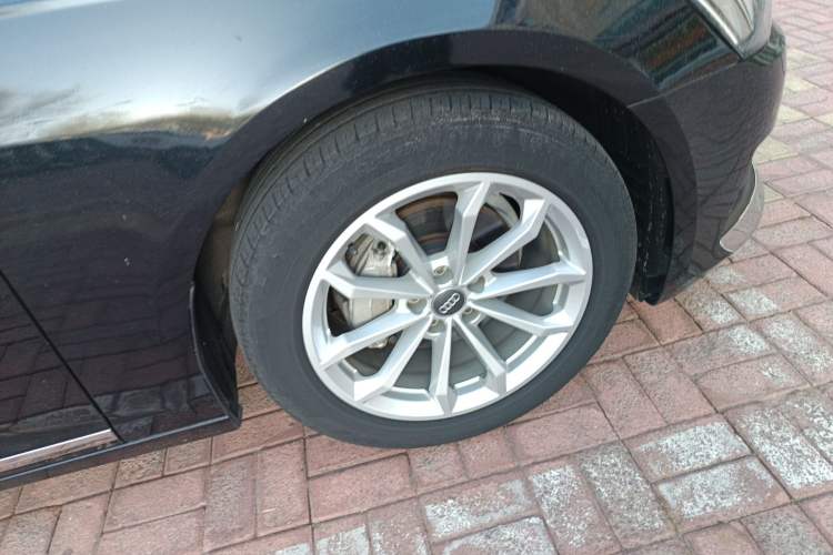 Used Audi A6L 2019 40 TFSI Luxury Prestige Edition Right Front Wheel Hub