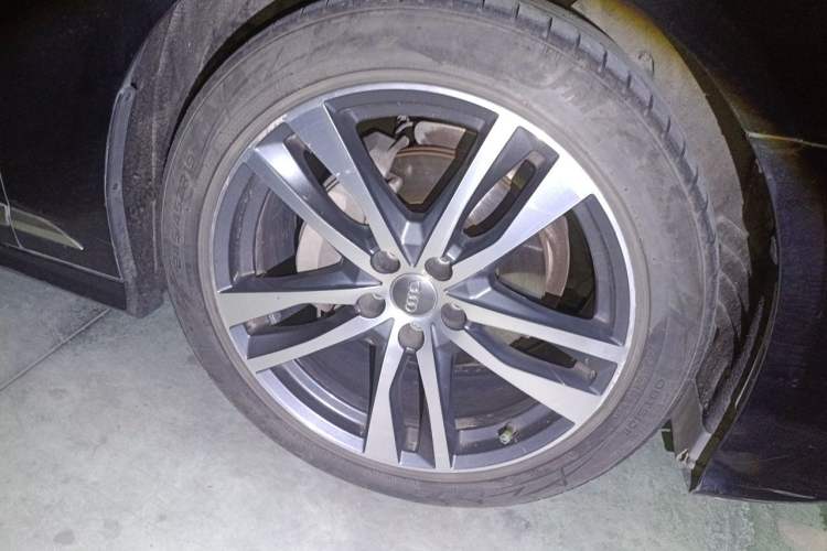 Used Audi A6L 2019 40 TFSI Luxury Dynamic Model Right Front Wheel Hub