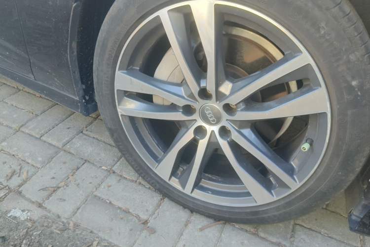 Used Audi A6L 2019 45 TFSI Prestige Dynamic Edition Right Front Wheel Hub