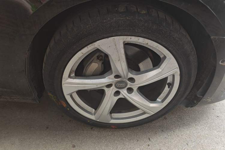 Used Audi A6L 2019 45 TFSI quattro Prestige Elegant Edition Right Front Wheel Hub