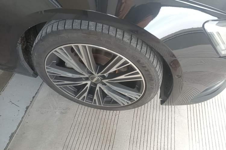 Used Audi A6L 2019 45 TFSI quattro Prestige Elegant Edition Right Front Wheel Hub