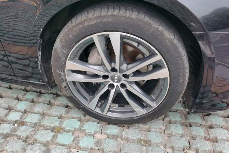 Used Audi A6L 2019 40 TFSI Luxury Dynamic Model Right Front Wheel Hub