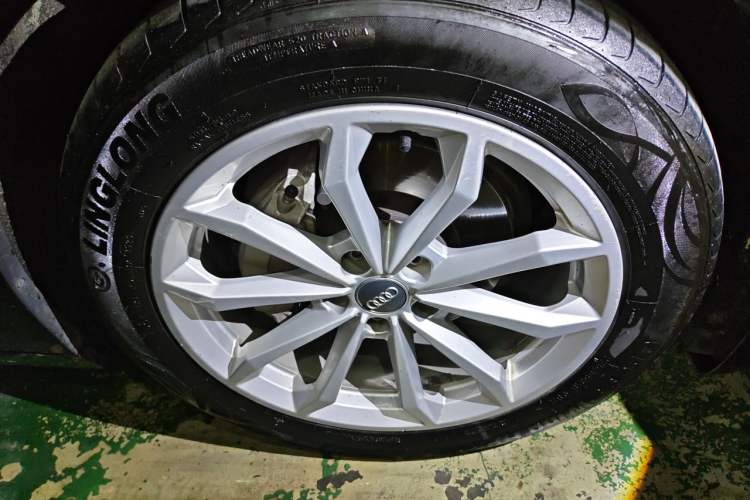 Used Audi A6L 2019 40 TFSI Luxury Prestige Edition Right Front Wheel Hub