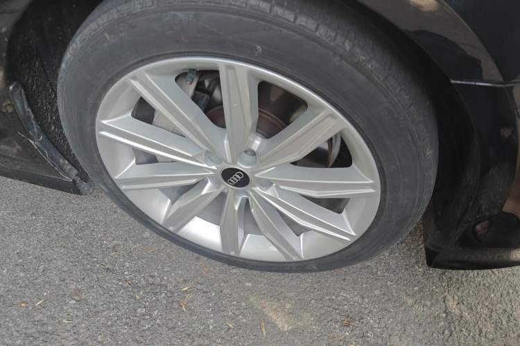 Used Audi A6L 2019 45 TFSI Prestige Dynamic Edition Right Front Wheel Hub