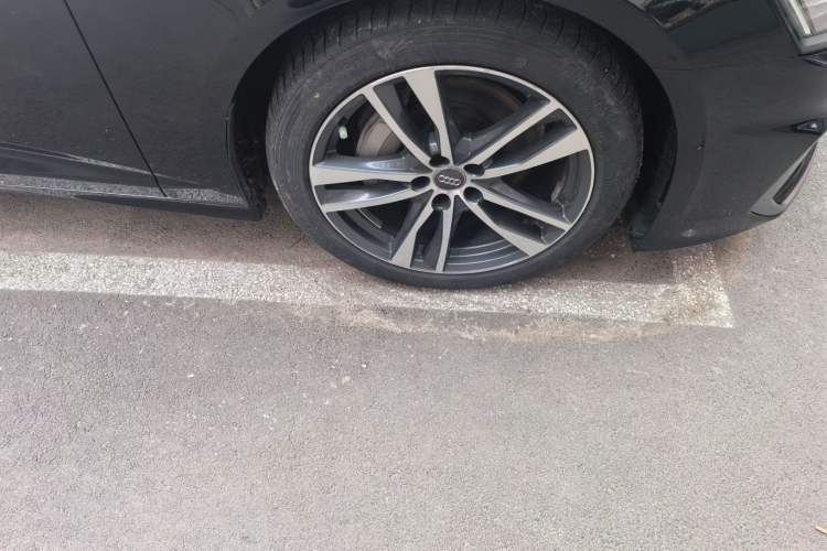 Used Audi A6L 2019 45 TFSI Prestige Dynamic Edition Right Front Wheel Hub