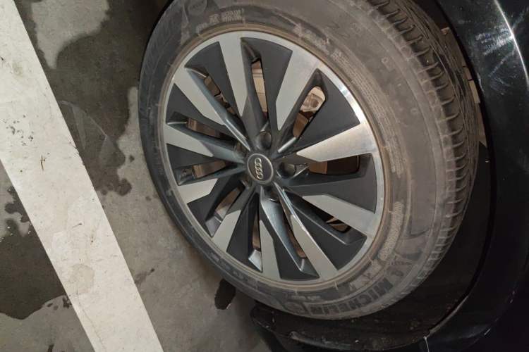Used Audi A6L 2019 45 TFSI Prestige Elegant Edition Right Front Wheel Hub