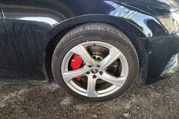 Used Audi A6L 2019 55 TFSI quattro Prestige Edition Right Front Wheel Hub