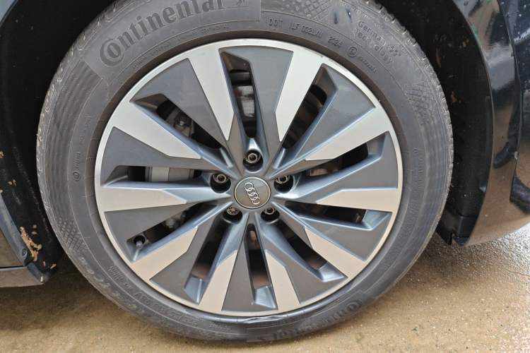 Used Audi A6L 2019 45 TFSI Prestige Elegant Edition Right Front Wheel Hub