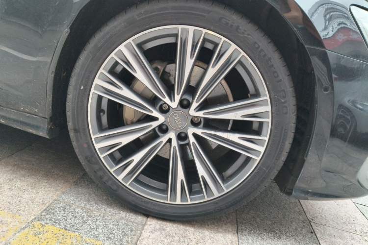 Used Audi A6L 2019 45 TFSI quattro Prestige Dynamic Edition Right Front Wheel Hub