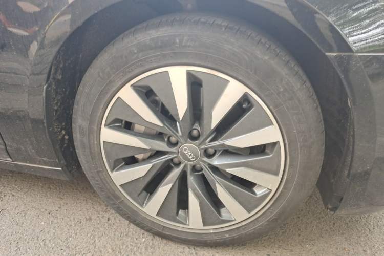Used Audi A6L 2019 45 TFSI Prestige Elegant Edition Right Front Wheel Hub