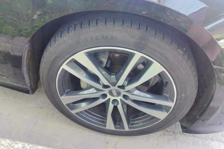 Used Audi A6L 2019 40 TFSI Luxury Dynamic Model Right Front Wheel Hub
