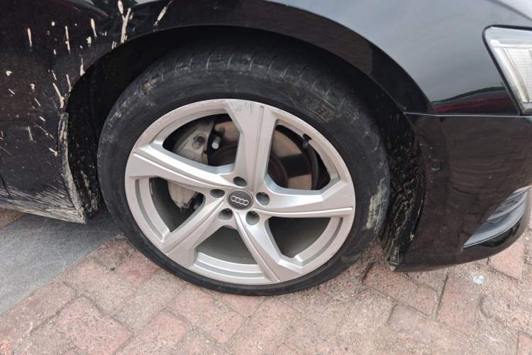 Used Audi A6L 2019 45 TFSI quattro Prestige Elegant Edition Right Front Wheel Hub