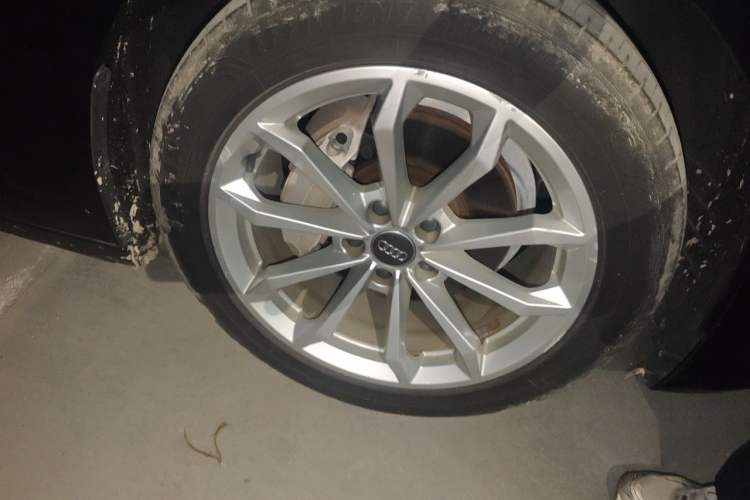 Used Audi A6L 2019 40 TFSI Luxury Prestige Edition Right Front Wheel Hub