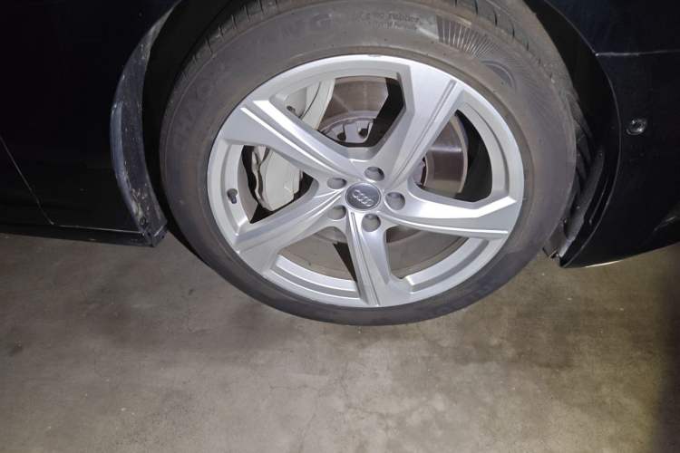 Used Audi A6L 2019 55 TFSI quattro Prestige Edition Right Front Wheel Hub