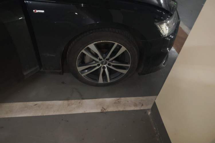Used Audi A6L 2019 45 TFSI Prestige Dynamic Edition Right Front Wheel Hub
