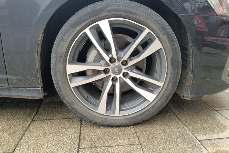 Used Audi A6L 2019 40 TFSI Luxury Dynamic Model Right Front Wheel Hub
