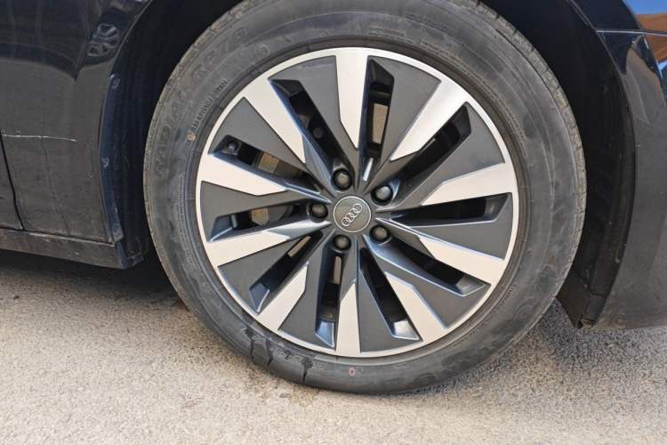 Used Audi A6L 2019 45 TFSI Prestige Elegant Edition Right Front Wheel Hub