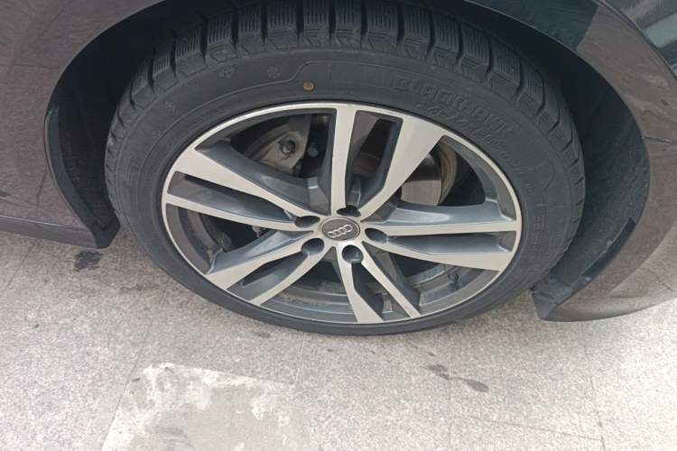 Used Audi A6L 2019 40 TFSI Luxury Prestige Edition Right Front Wheel Hub
