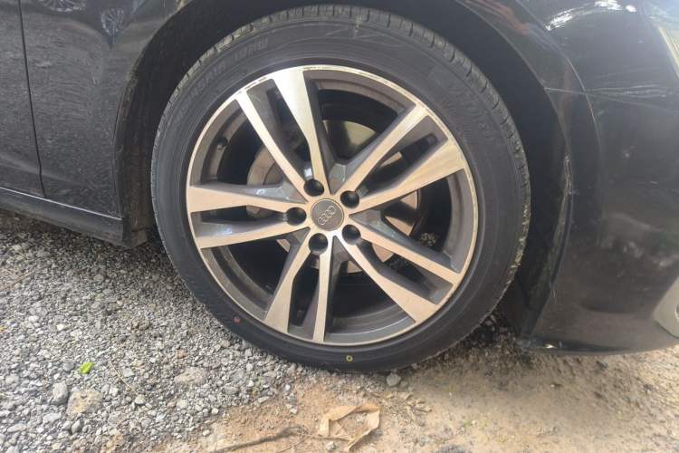 Used Audi A6L 2019 40 TFSI Luxury Dynamic Model Right Front Wheel Hub