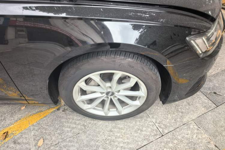 Used Audi A6L 2019 40 TFSI Luxury Prestige Edition Right Front Wheel Hub