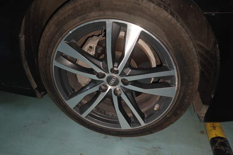 Used Audi A6L 2019 45 TFSI Prestige Dynamic Edition Right Front Wheel Hub