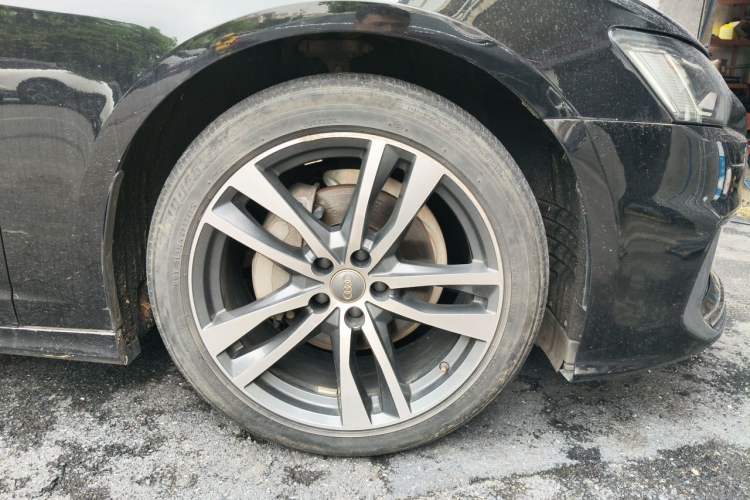 Used Audi A6L 2019 40 TFSI Luxury Dynamic Model Right Front Wheel Hub