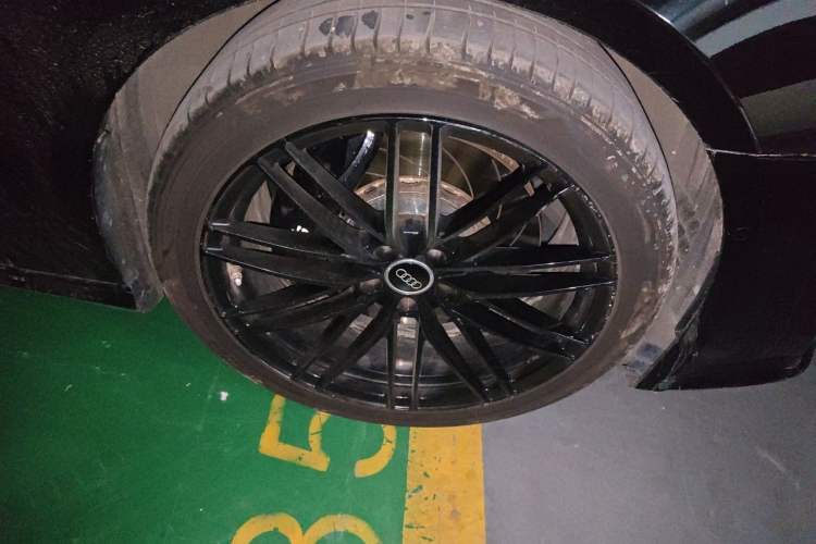 Used Audi A6L 2019 40 TFSI Luxury Dynamic Model Right Front Wheel Hub