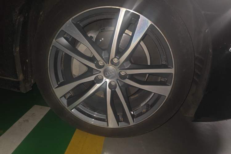 Used Audi A6L 2019 45 TFSI Prestige Dynamic Edition Right Front Wheel Hub