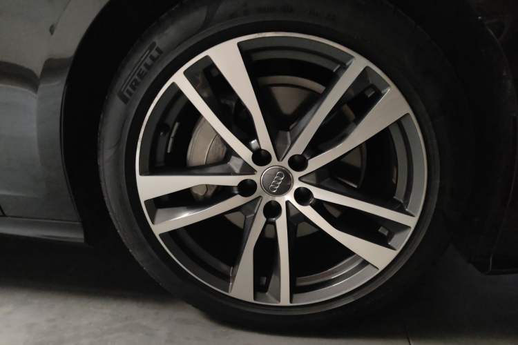 Used Audi A6L 2019 45 TFSI Prestige Dynamic Edition Right Front Wheel Hub