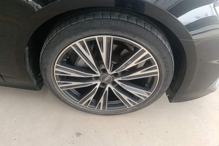 Used Audi A6L 2019 45 TFSI Prestige Dynamic Edition Right Front Wheel Hub
