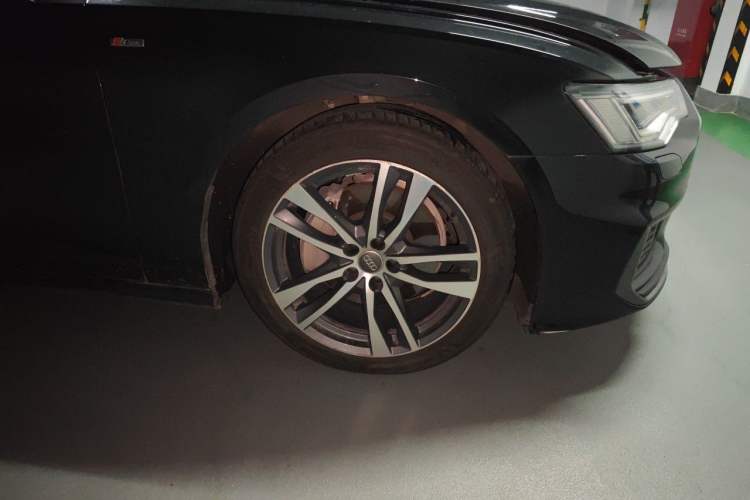 Used Audi A6L 2019 45 TFSI Prestige Dynamic Edition Right Front Wheel Hub