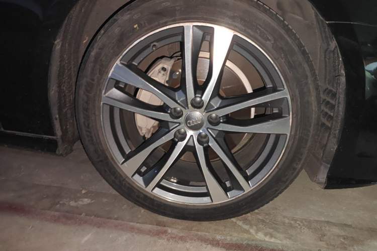 Used Audi A6L 2019 45 TFSI Prestige Dynamic Edition Right Front Wheel Hub