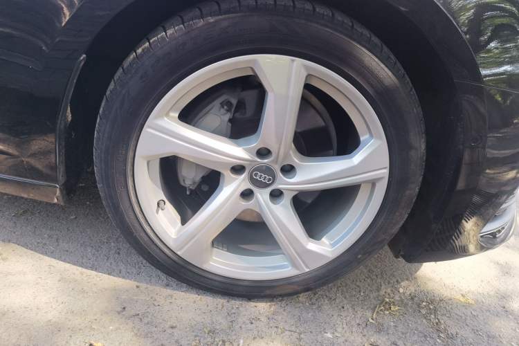 Used Audi A6L 2019 45 TFSI quattro Prestige Elegant Edition Right Front Wheel Hub